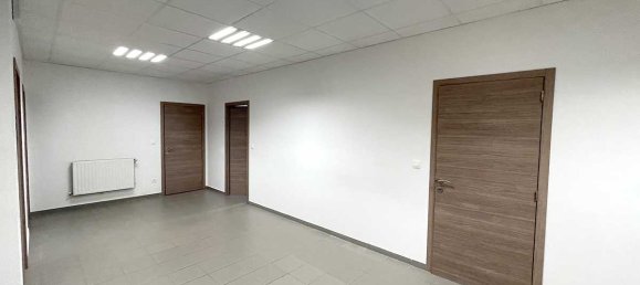 8-Zimmer Gewerbliche Immobilie in Cosnes-et-Romain, France, Nr. 204467 2