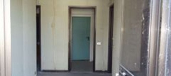 Entrepôt à Maleo, Italy 312m² No. 373834 2