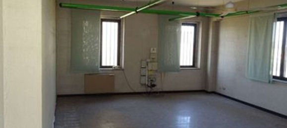 Entrepôt à Maleo, Italy 312m² No. 373834 3