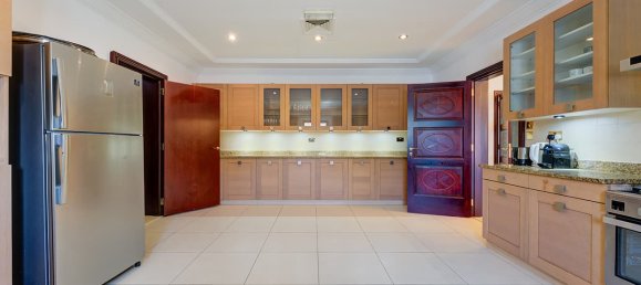 7 bedrooms Villa in Palm Jumeirah, UAE No. 109789 9