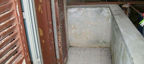 3 rooms Apartment in Vignanello, Italy No. 197402 7