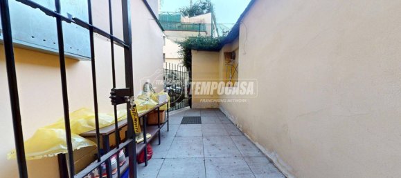 2 bedrooms Apartment in Turin, Italy No. 125542 37