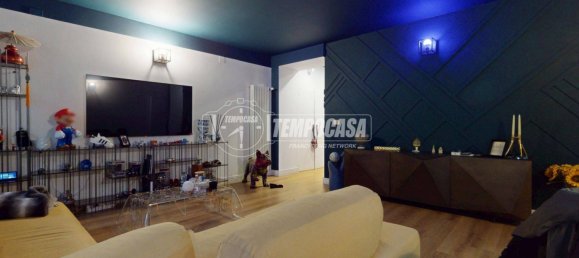 2 bedrooms Apartment in Turin, Italy No. 125542 8