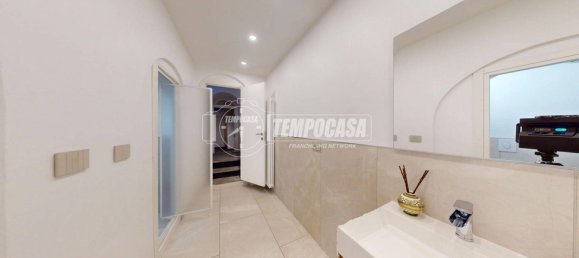 2 bedrooms Apartment in Turin, Italy No. 125542 32