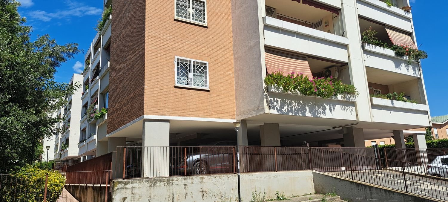 3 bedrooms Apartment in Rome, Italy No. 373494