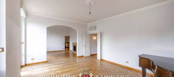 4 bedrooms Apartment in Florence, Italy No. 361847 2