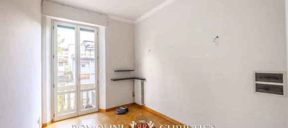 4 bedrooms Apartment in Florence, Italy No. 361847 25