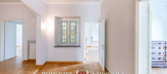 4 bedrooms Apartment in Florence, Italy No. 361847 7