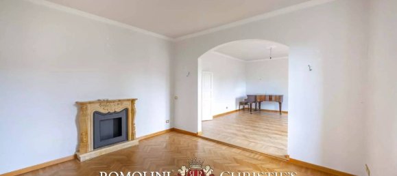4 bedrooms Apartment in Florence, Italy No. 361847 4