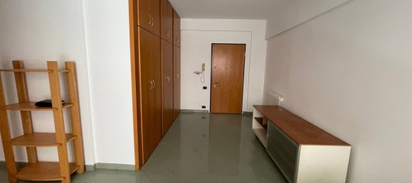 Квартира с 3 комнатами в Помеция, Италия № 69203 7