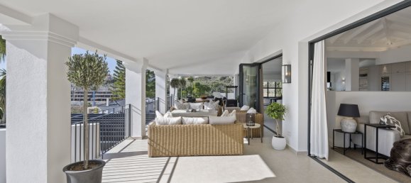 5 غرف نوم فيلا في Estepona, Spain رقم 42561 36