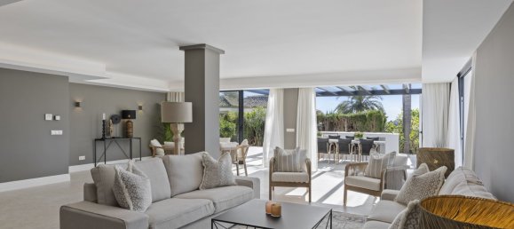 5 غرف نوم فيلا في Estepona, Spain رقم 42561 21