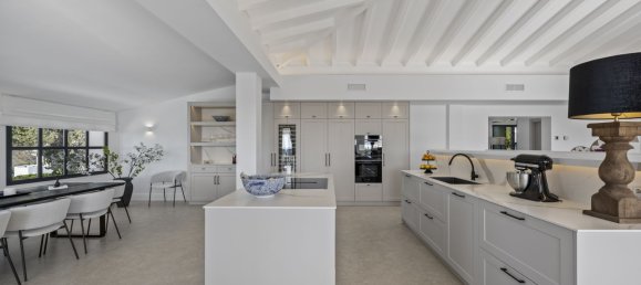 5 غرف نوم فيلا في Estepona, Spain رقم 42561 9