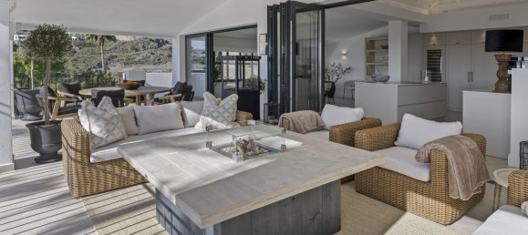 5 غرف نوم فيلا في Estepona, Spain رقم 42561 13