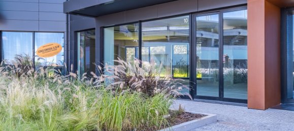 309m² Commercial property in Funchal, Portugal No. 190004 19