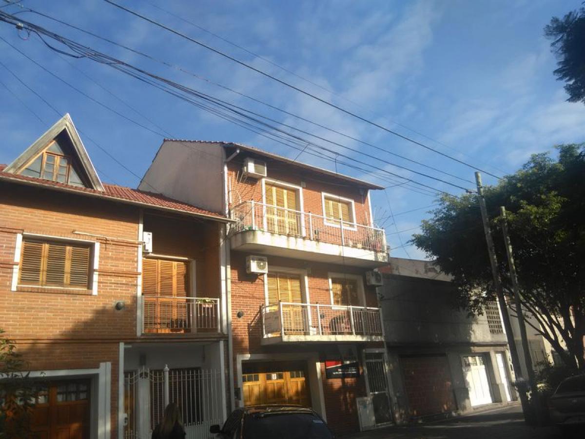 Studio in Lanus, Argentina, Nr. 51455