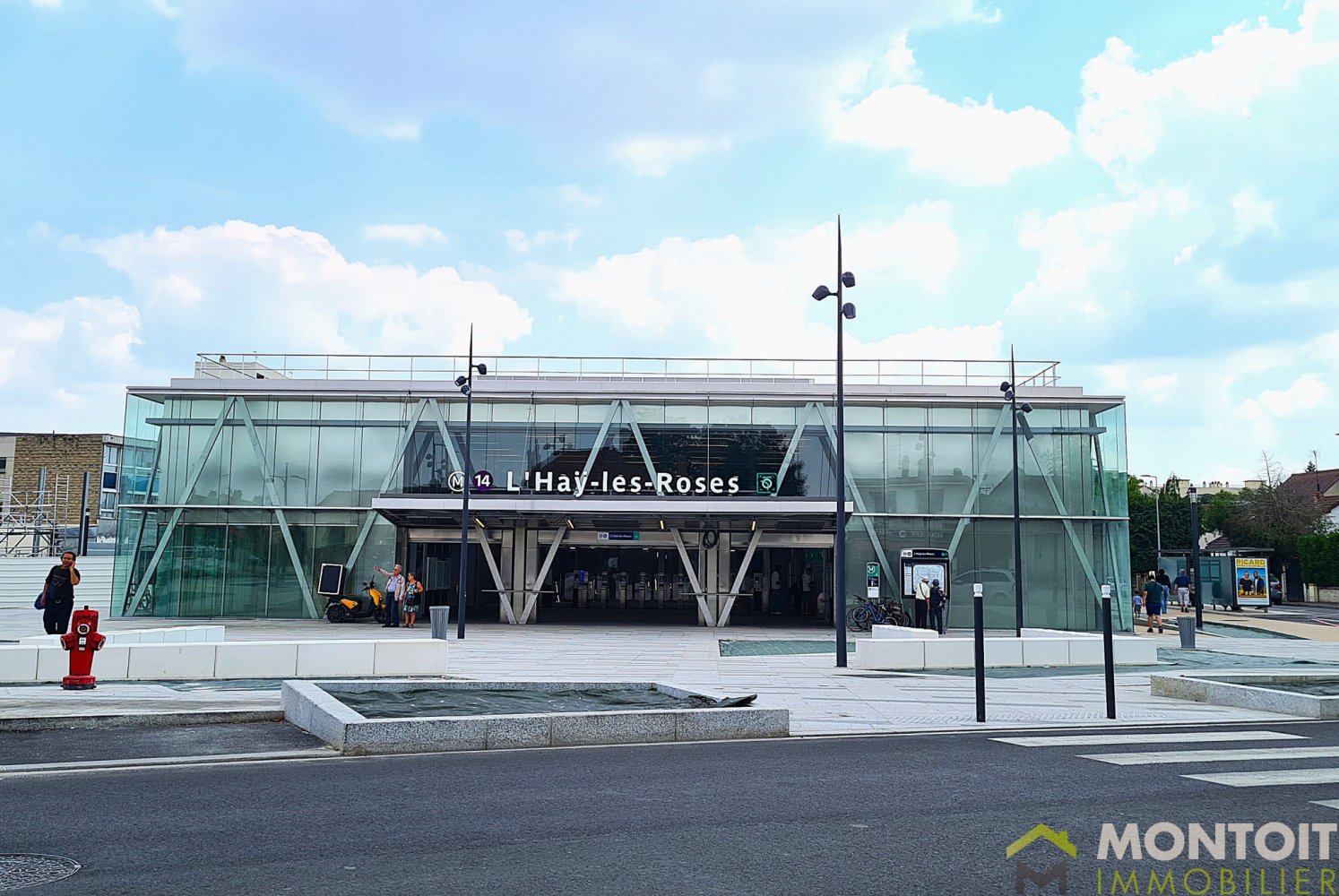 Edificio de 7 dormitorios en L'Hay-les-Roses, France No. 171871
