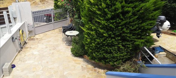 4 bedrooms Property in Loutraki, Greece No. 4772 2