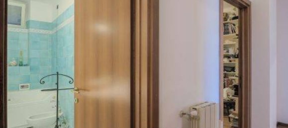 3 bedrooms Apartment in Massa, Italy No. 188910 18