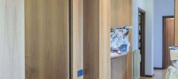 3 bedrooms Apartment in Massa, Italy No. 188910 14