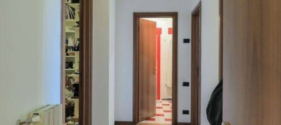 3 bedrooms Apartment in Massa, Italy No. 188910 13