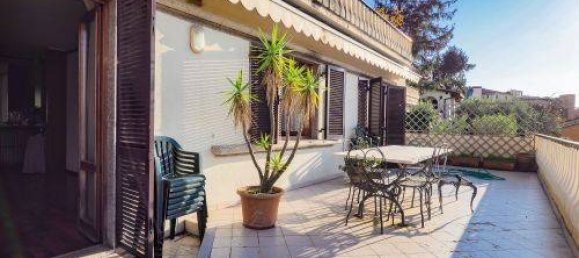 3 bedrooms Apartment in Massa, Italy No. 188910 2