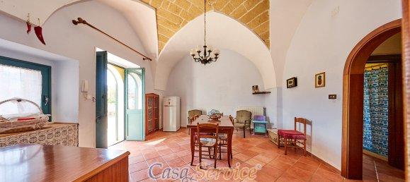 9 bedrooms House in Gallipoli, Italy No. 155034 6