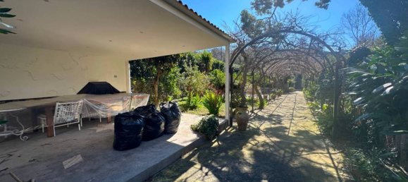 5 bedrooms Apartment in Capri, Italy No. 65584 3