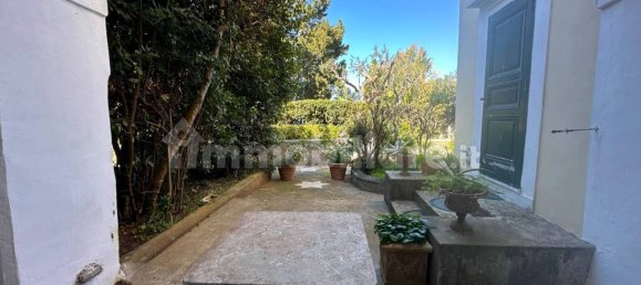 5 bedrooms Apartment in Capri, Italy No. 65584 2