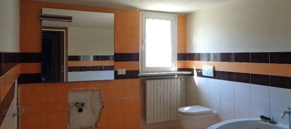 2 Schlafzimmer Villa in Soresina, Italy, Nr. 345860 22