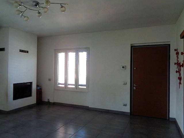 2 Schlafzimmer Villa in Soresina, Italy, Nr. 345860