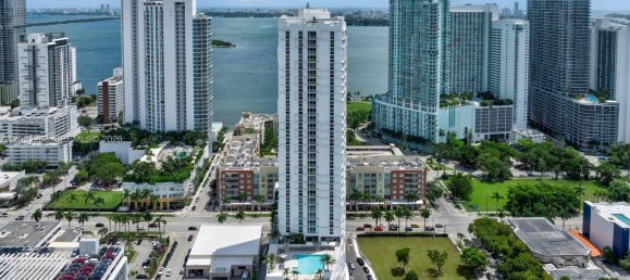 1 dormitorio apartamento en alquiler en Miami, Miami-Dade, Florida, USA № 614966 11