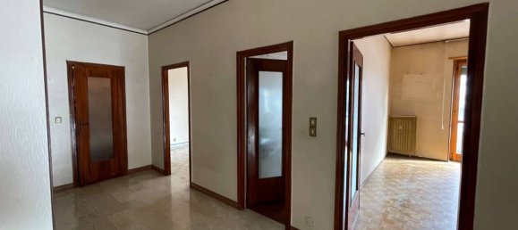 2 Schlafzimmer Wohnung in Turin, Italy, Nr. 336305 5