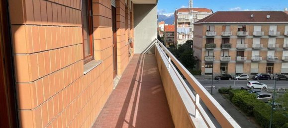2 Schlafzimmer Wohnung in Turin, Italy, Nr. 336305 19