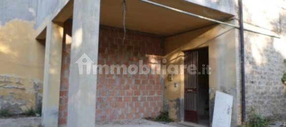 5 rooms Commercial property in Perugia, Italy No. 261998 2