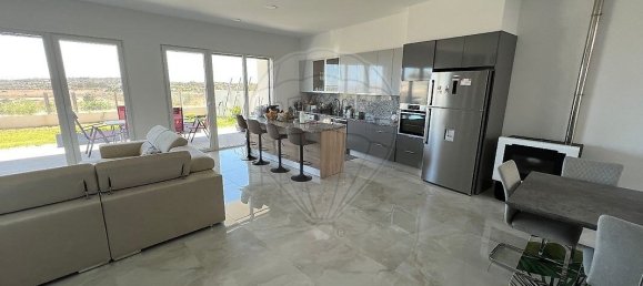 Villa de 4 dormitorios en Alvor, Portugal No. 23445 15