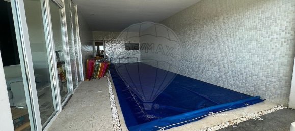 Villa de 4 dormitorios en Alvor, Portugal No. 23445 23