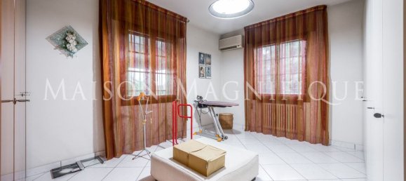 4 rooms House in Ferrara, Italy No. 167217 24