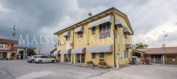 4 rooms House in Ferrara, Italy No. 167217 15