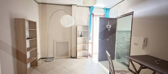 88m² Garage in Naples, Italy No. 26537 41