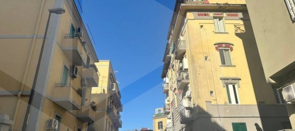 88m² Garage in Naples, Italy No. 26537 4