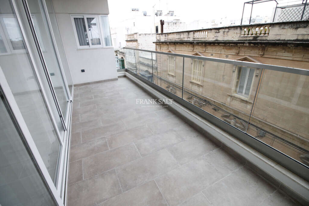 Квартира с 3 спальнями в Слима, Мальта № 9438