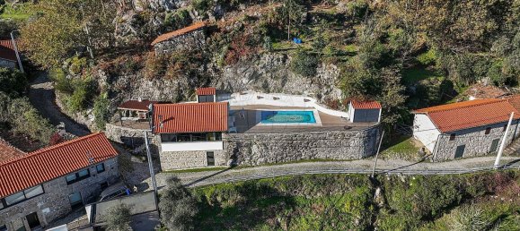 3 bedrooms House in Rio Caldo, Portugal No. 38456 4