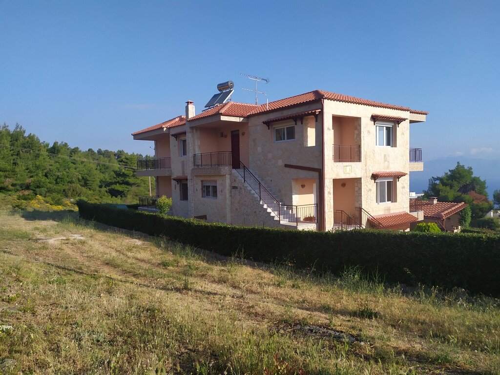 8 غرف نوم عقار تجاري في Kalamos, Greece رقم 3691