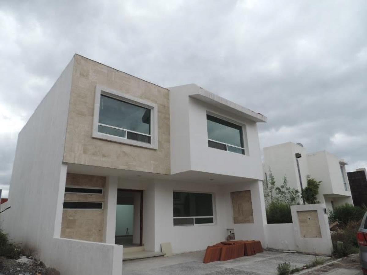 3 bedrooms House in Queretaro, Mexico No. 156820