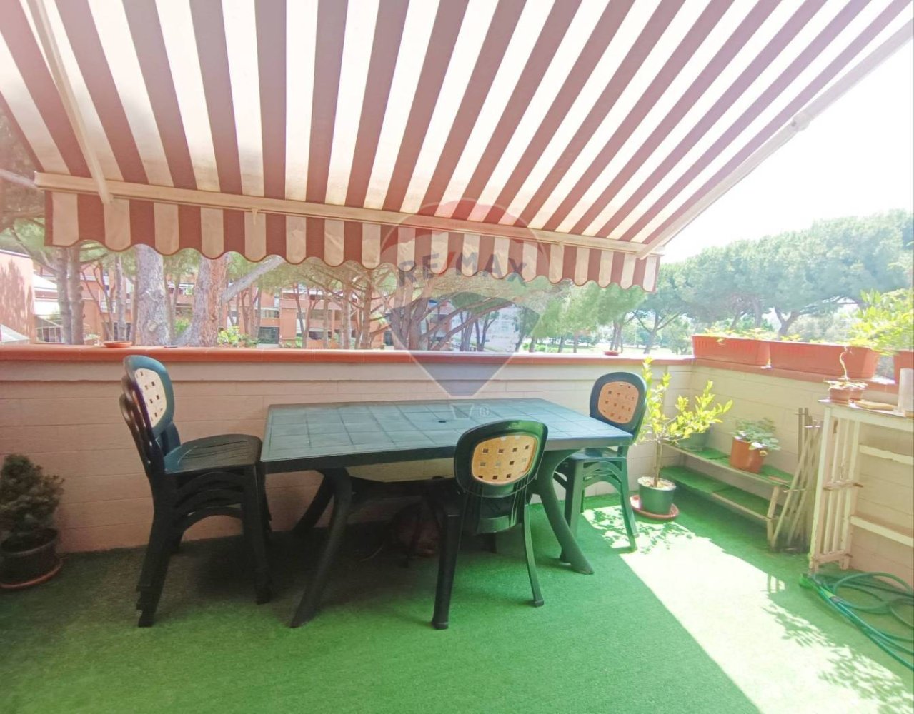 3 bedrooms Apartment in Livorno, Italy No. 286100