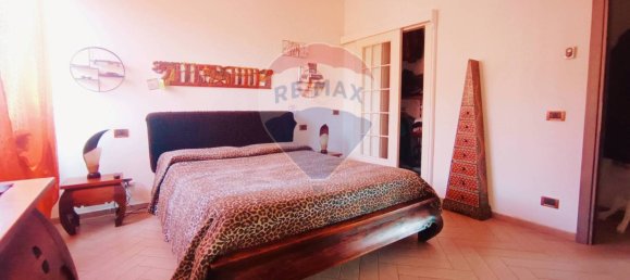 3 bedrooms Apartment in Livorno, Italy No. 286100 10