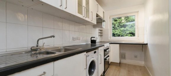 2 غرف نوم شقة في Kenley, United Kingdom رقم 8052 4