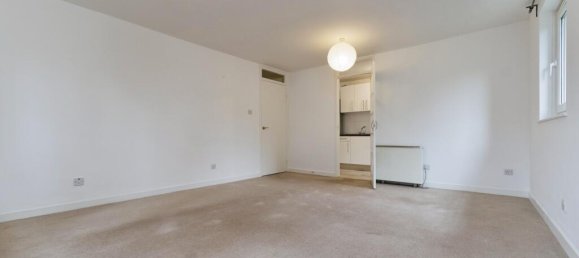 2 غرف نوم شقة في Kenley, United Kingdom رقم 8052 2