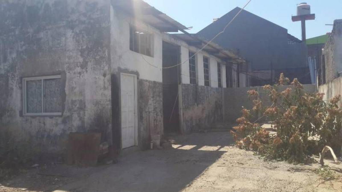 Grundstück in Bermudez, Argentina 200m², Nr. 43052